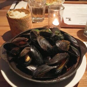 Mussels and sticky rice at Boda