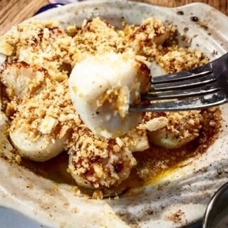 Broiled scallops at Luke's Lobster with Ritz crumb topping yes please